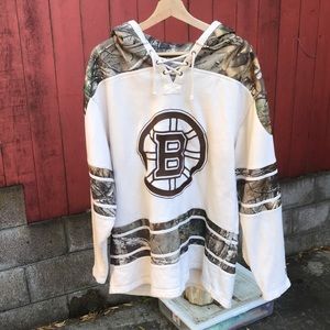 🐺Boston Bruins REALTREE Camo print hoodie🐺